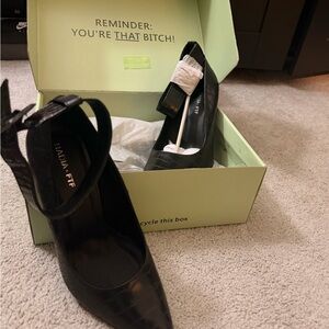 Black Women's Shoes size 10w NEVER WORN